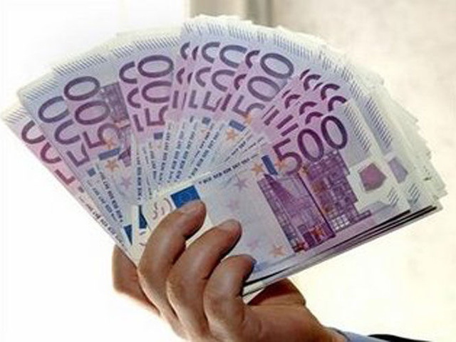 Împrumuturi între persoane fizice pentru cei aflați în dificultate financiară.